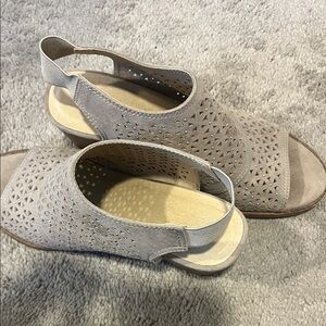 SO Women's Sandals in Light Gray